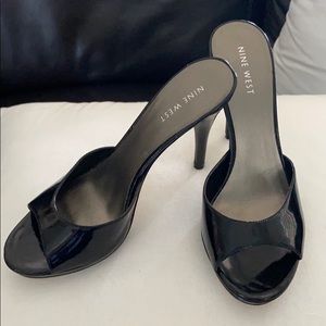 Nine West heals